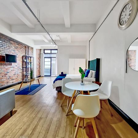 Manhattan Style Loft With Backup Power On 4 Loop Str Cape Town Ngoại thất bức ảnh