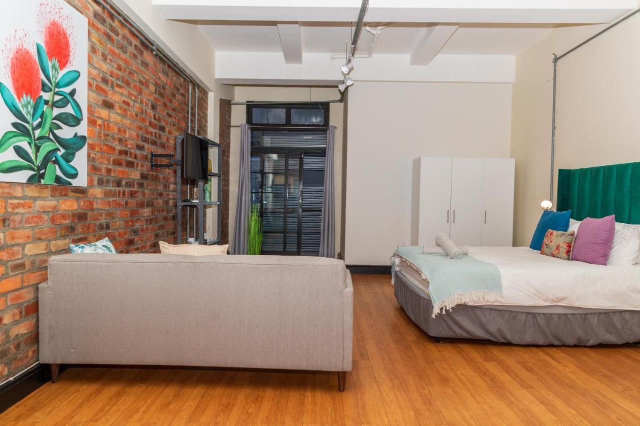 Manhattan Style Loft With Backup Power On 4 Loop Str Cape Town Ngoại thất bức ảnh